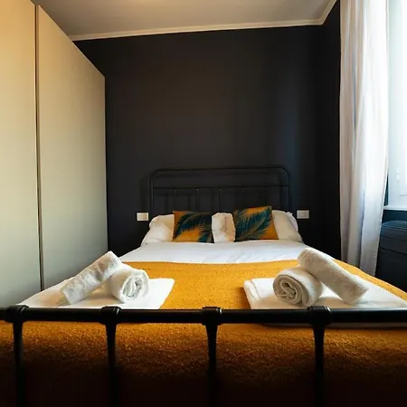 10min Duomo - Elegant And Luxurious Penthouse 아파트